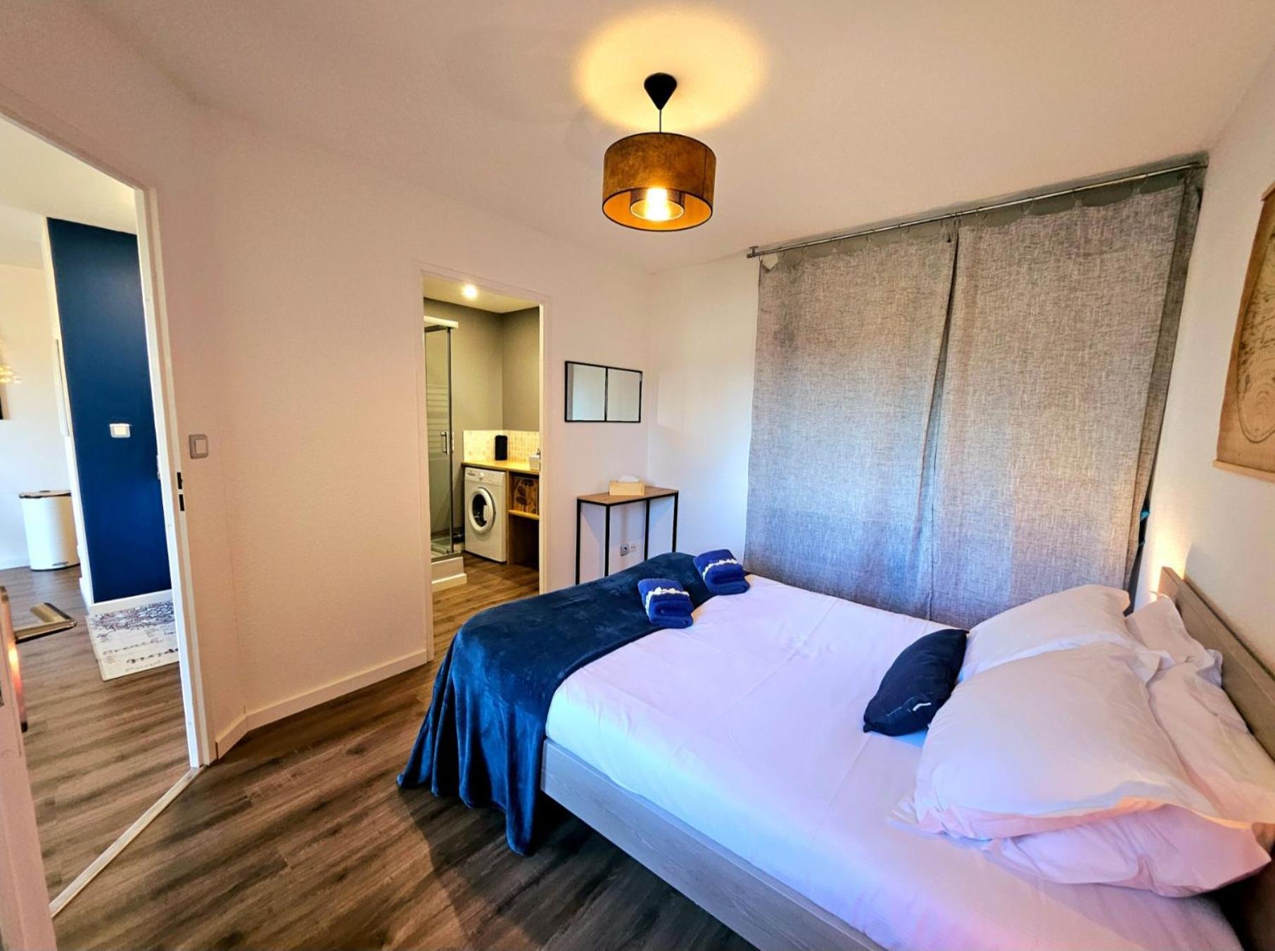 Appartement Residentiel Avec Parking/Proche Centre Ангулем Экстерьер фото