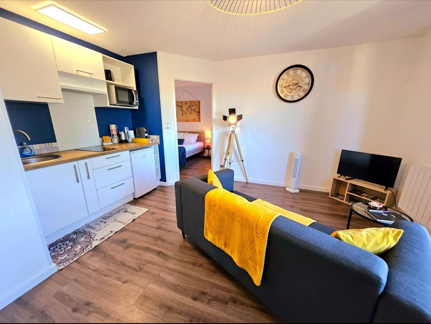 Appartement Residentiel Avec Parking/Proche Centre Ангулем Экстерьер фото